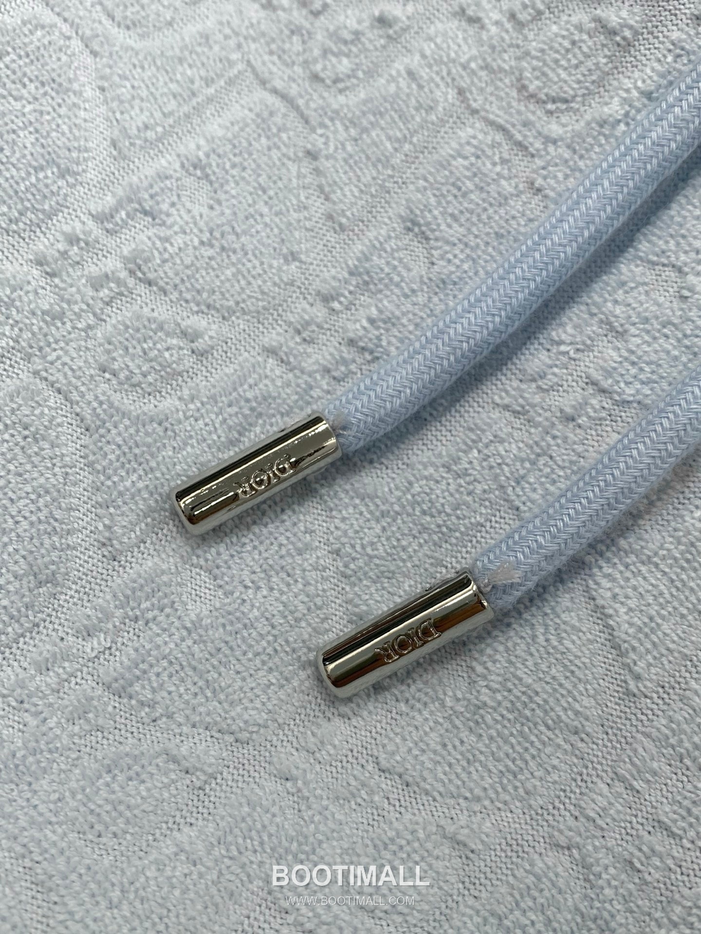 Dior SS26 Cotton Short Sleeve T-Shirt and Shorts Set with Flocked Logo 디올 SS26 코튼 반팔 티셔츠 쇼츠 세트 플로킹 로고 6