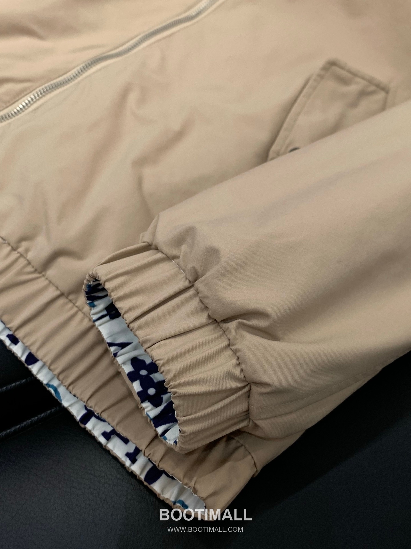 Louis Vuitton SS26 Nylon Reversible Hooded Jacket with Embroidered and Printed Logo 루이비통 SS26 나일론 리버서블 후드 재킷 자수 프린트 로고 7