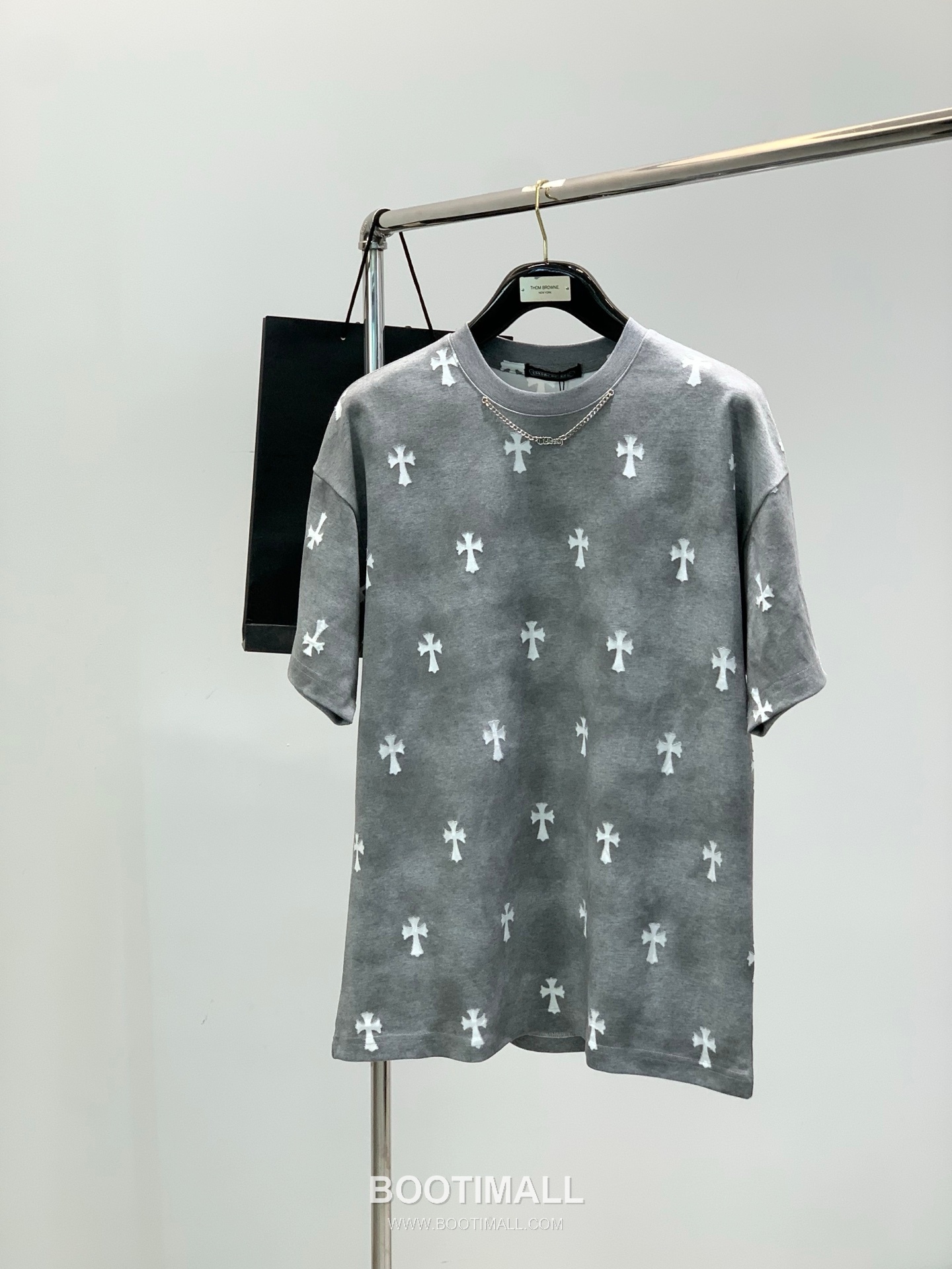 Chrome Hearts SS26 Cotton Crewneck T-Shirt with Embroidered Logo 크롬하츠 SS26 코튼 크루넥 티셔츠 자수 로고 1