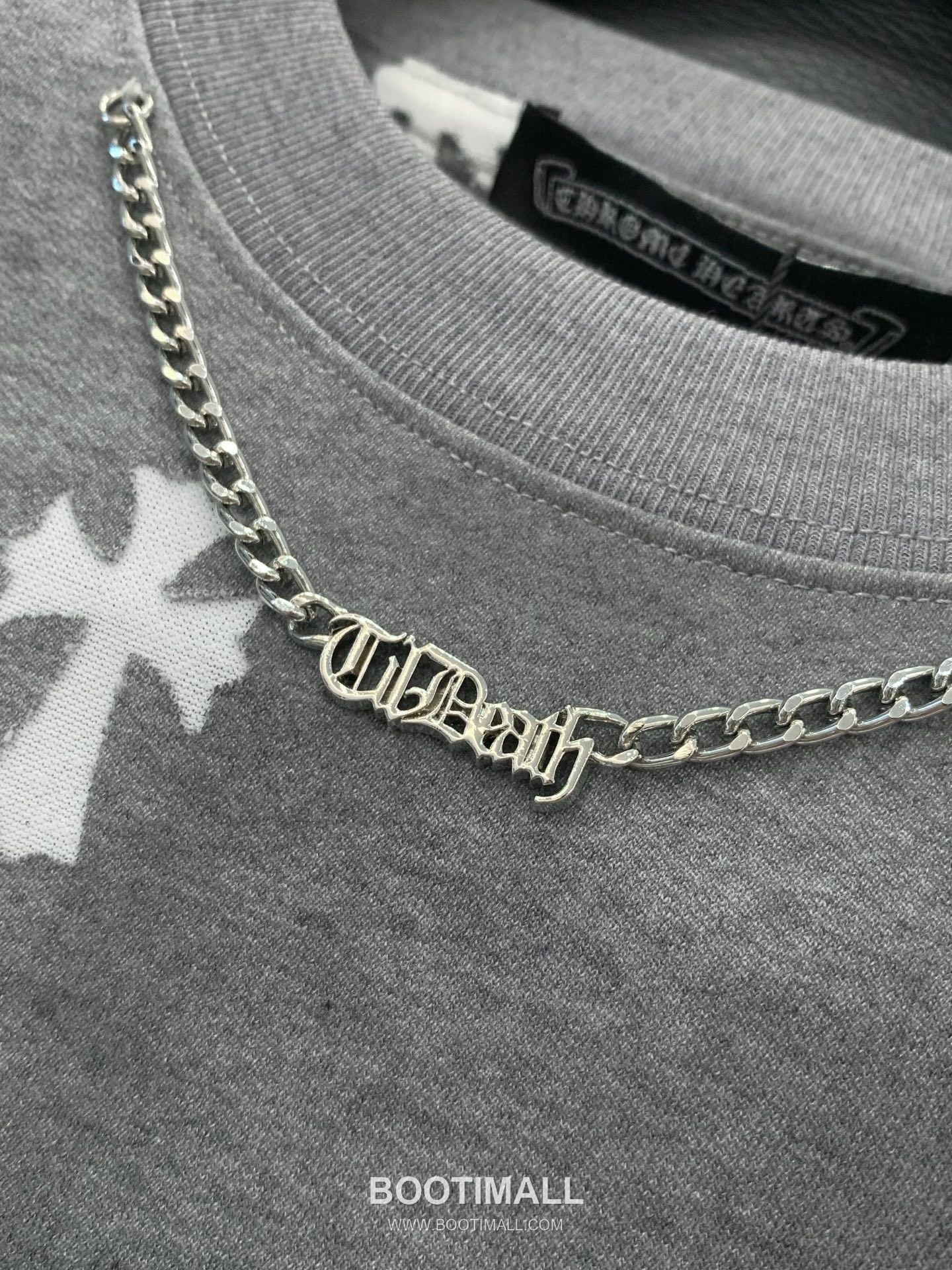 Chrome Hearts SS26 Cotton Crewneck T-Shirt with Embroidered Logo 크롬하츠 SS26 코튼 크루넥 티셔츠 자수 로고 6