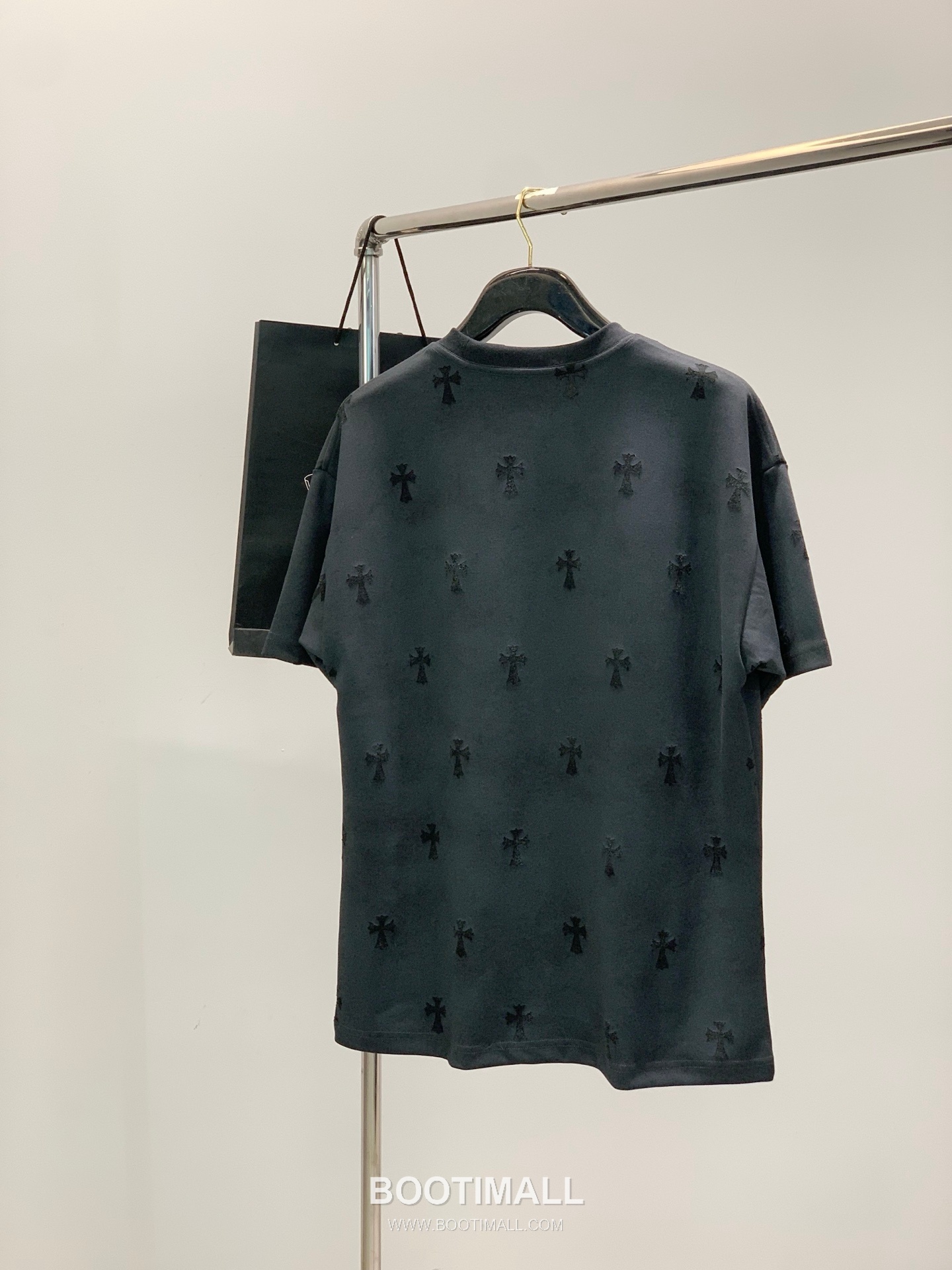 Chrome Hearts SS26 Cotton Crewneck T-Shirt with Embroidered Logo 크롬하츠 SS26 코튼 크루넥 티셔츠 자수 로고 2