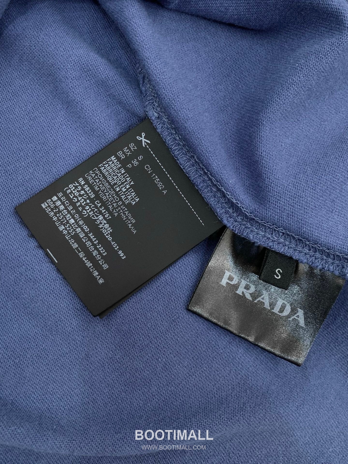 Prada SS26 Cotton Crewneck Long Sleeve T-Shirt with Patch Embroidered Logo 프라다 SS26 코튼 크루넥 긴팔 티셔츠 패치 자수 로고 13