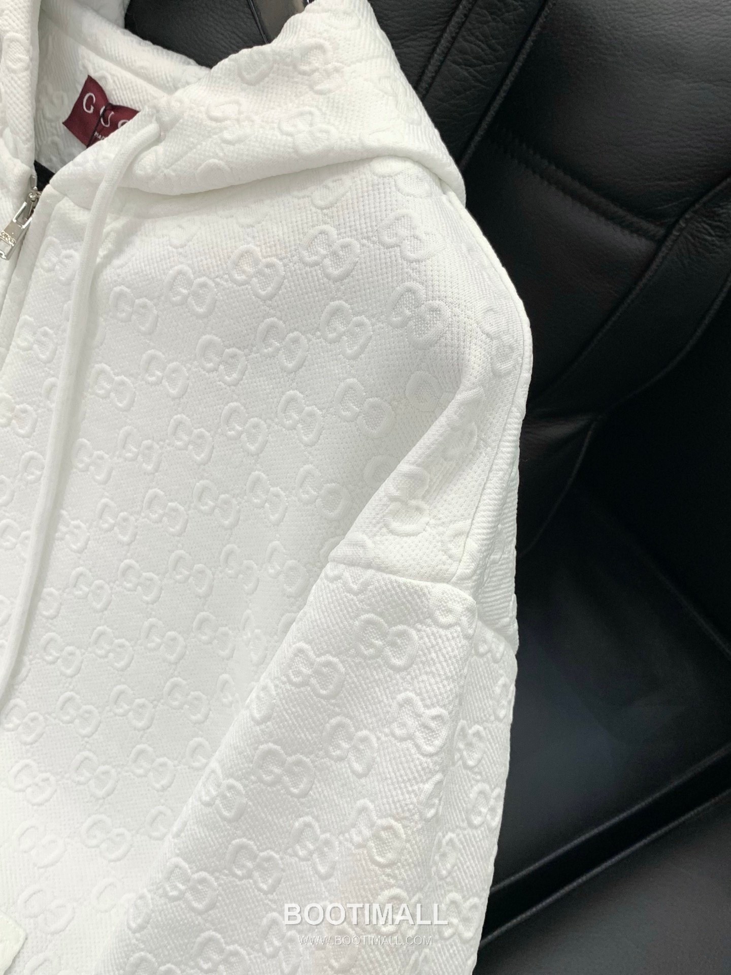 Gucci SS26 Cotton Blend Hooded Jacket with Embossed Logo 구찌 SS26 코튼 혼방 후드 재킷 엠보스 로고 5