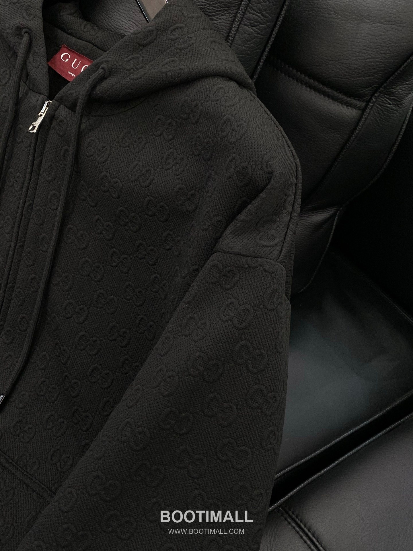 Gucci SS26 Cotton Blend Hooded Jacket with Embossed Logo 구찌 SS26 코튼 혼방 후드 재킷 엠보스 로고 5