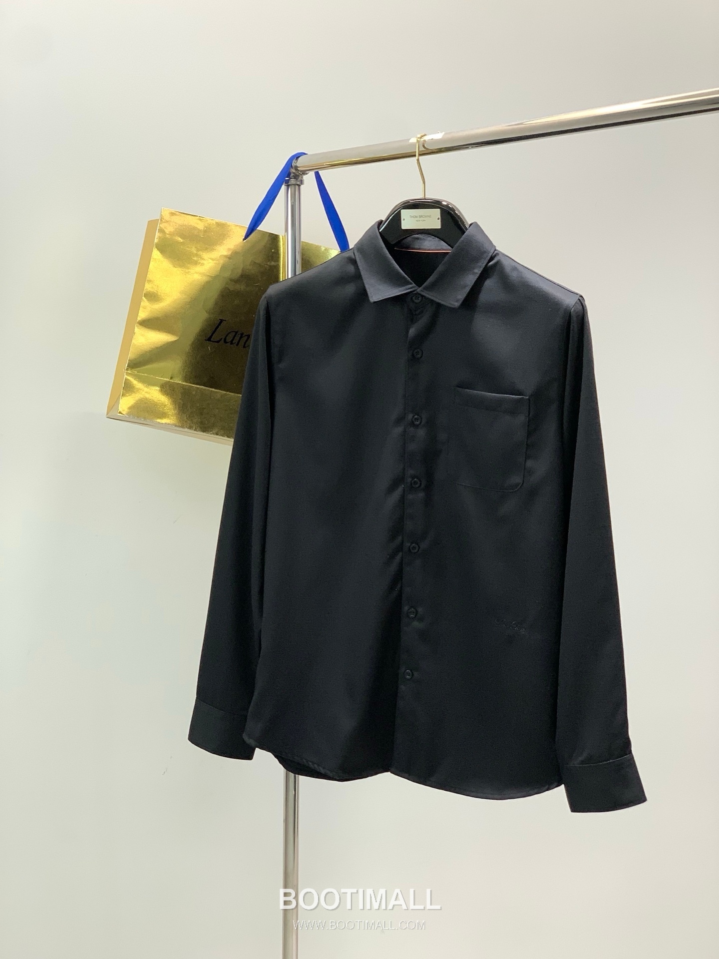 Loro Piana SS26 Cotton Long Sleeve Shirt with Embroidered Logo 로로피아나 SS26 코튼 긴팔 셔츠 자수 로고 1