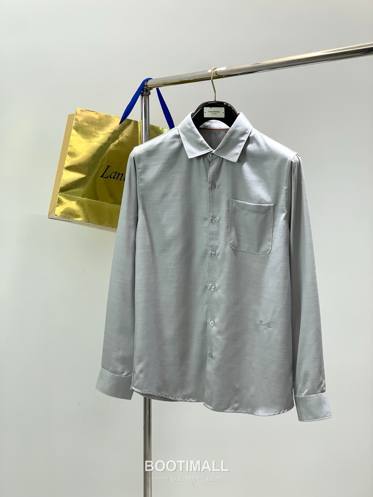 Loro Piana SS26 Cotton Long Sleeve Shirt with Embroidered Logo 로로피아나 SS26 코튼 긴팔 셔츠 자수 로고 1