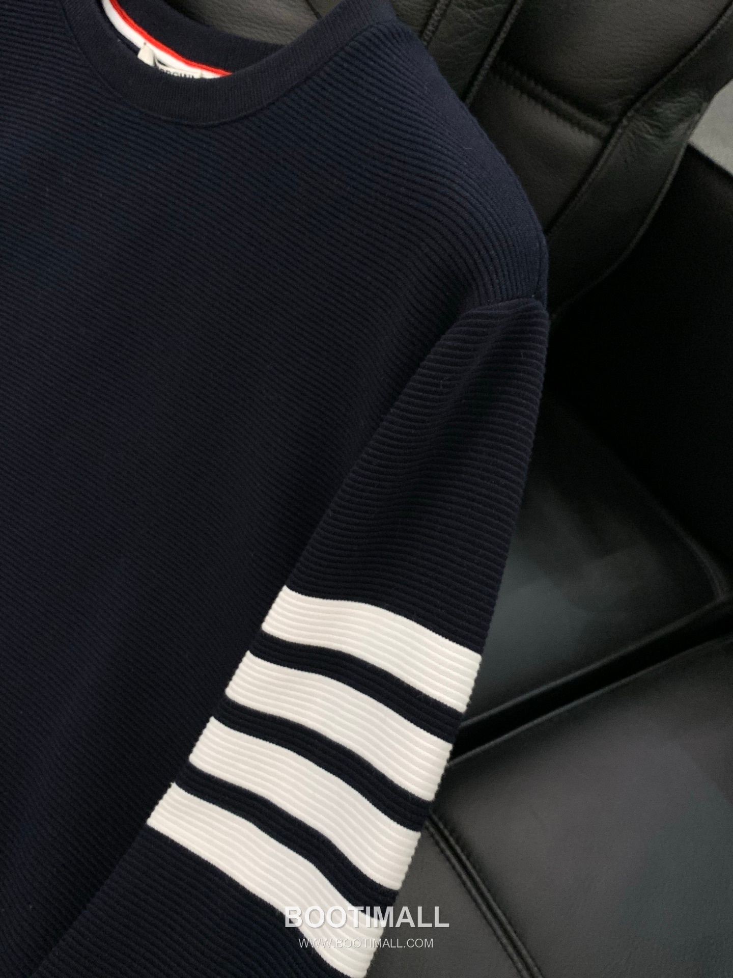 Thom Browne SS26 Cotton Shirt and Pants Set with Printed and Embroidered Logo 톰브라운 SS26 코튼 셔츠 팬츠 세트 프린트 자수 로고 5