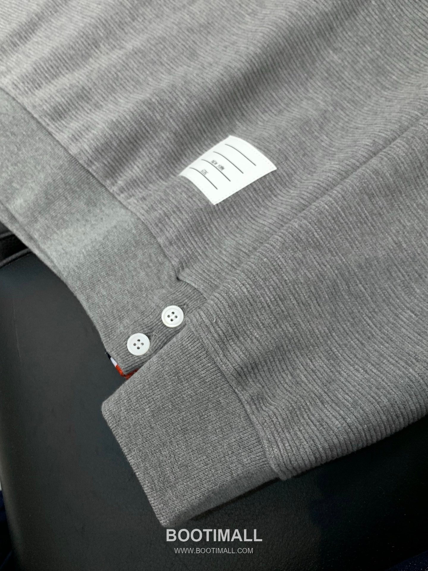 Thom Browne SS26 Cotton Shirt and Pants Set with Printed and Embroidered Logo 톰브라운 SS26 코튼 셔츠 팬츠 세트 프린트 자수 로고 6