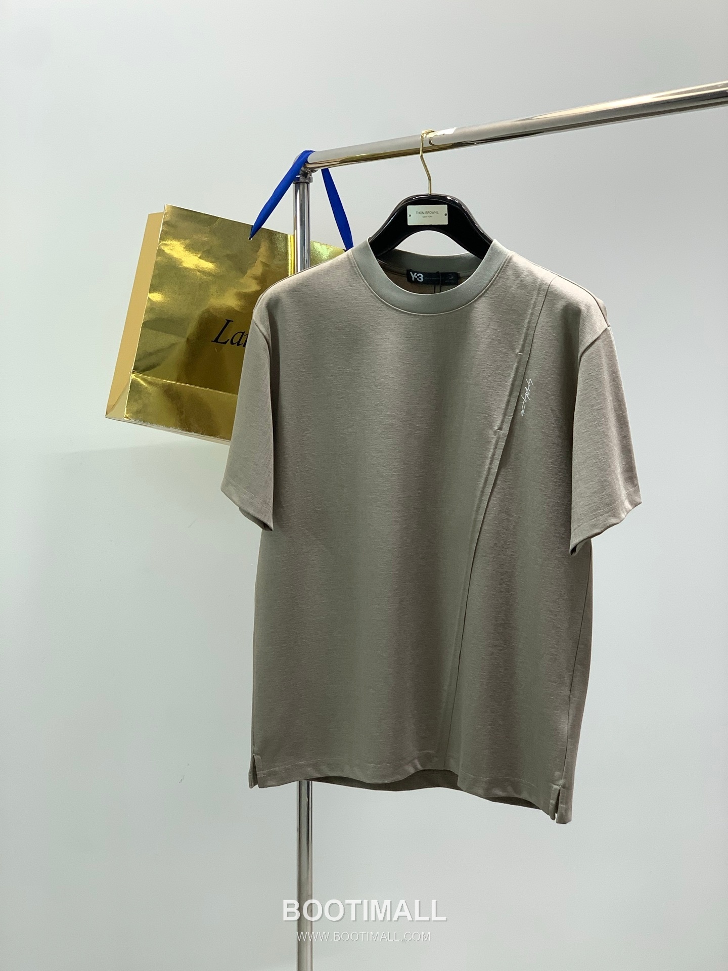 Y-3 SS26 Cotton Crewneck T-Shirt with Logo Print Y-3 SS26 코튼 크루넥 티셔츠 로고 프린트 1