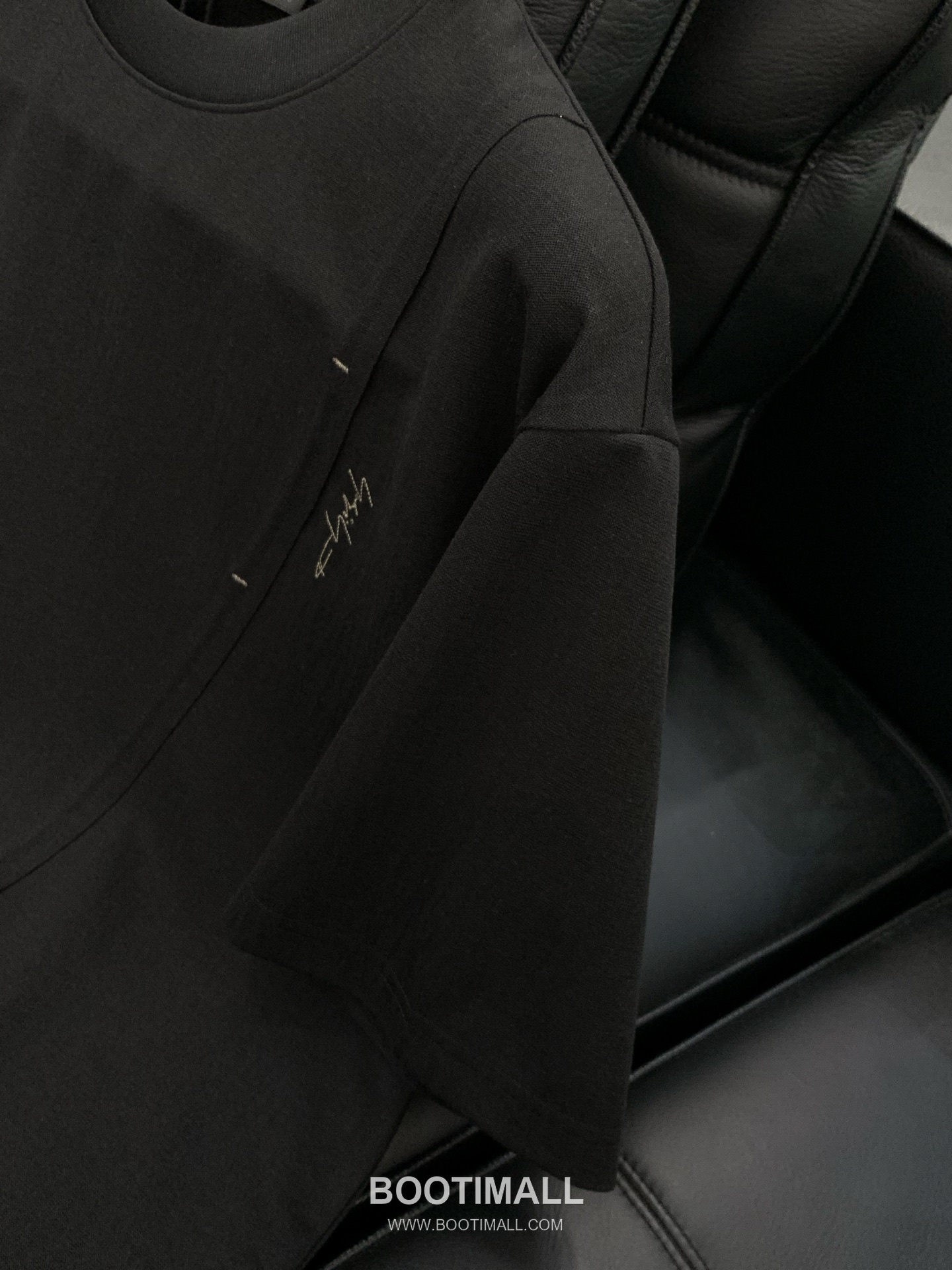 Y-3 SS26 Cotton Crewneck T-Shirt with Logo Print Y-3 SS26 코튼 크루넥 티셔츠 로고 프린트 5