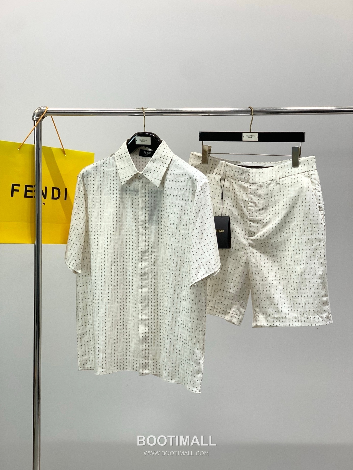 Fendi SS25 Cotton Jacquard Short Sleeve T-Shirt and Shorts Set with Logo Pattern 펜디 SS25 코튼 자카드 반팔 티셔츠 쇼츠 세트 로고 패턴 13