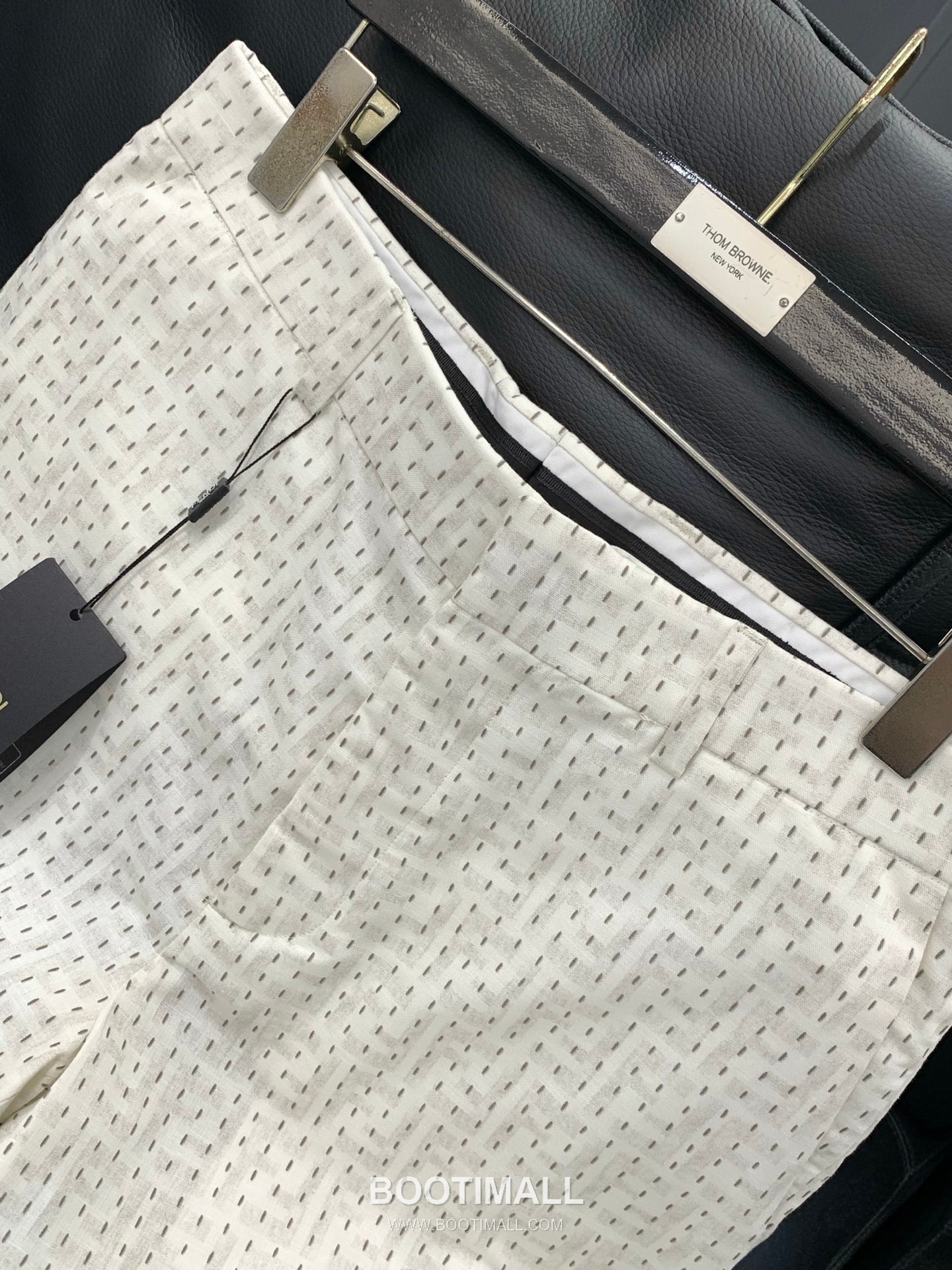 Fendi SS25 Cotton Jacquard Short Sleeve T-Shirt and Shorts Set with Logo Pattern 펜디 SS25 코튼 자카드 반팔 티셔츠 쇼츠 세트 로고 패턴 17