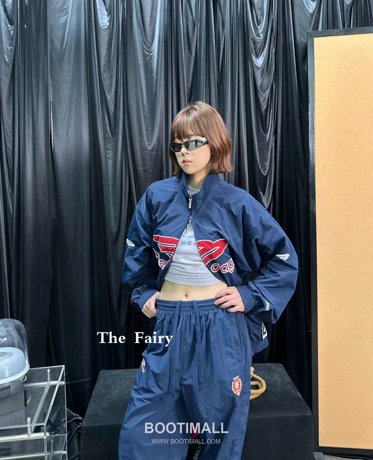 Balenciaga SS26 Football Collection Track Jacket and Pants Set with Embroidered Crest 발렌시아가 SS26 풋볼 컬렉션 트랙 자켓 팬츠 세트 자수 크레스트 2