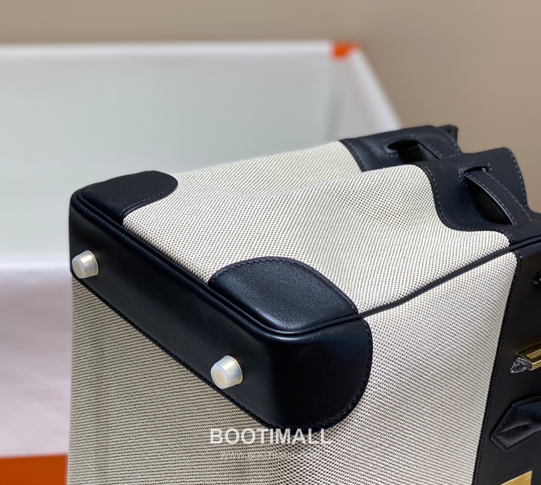 Hermes Birkin 35 Swift Leather Canvas Tote Bag with Flap Lock Detail 에르메스 버킨 35 스위프트 레더 캔버스 토트백 플랩락 12110013 35cm 16