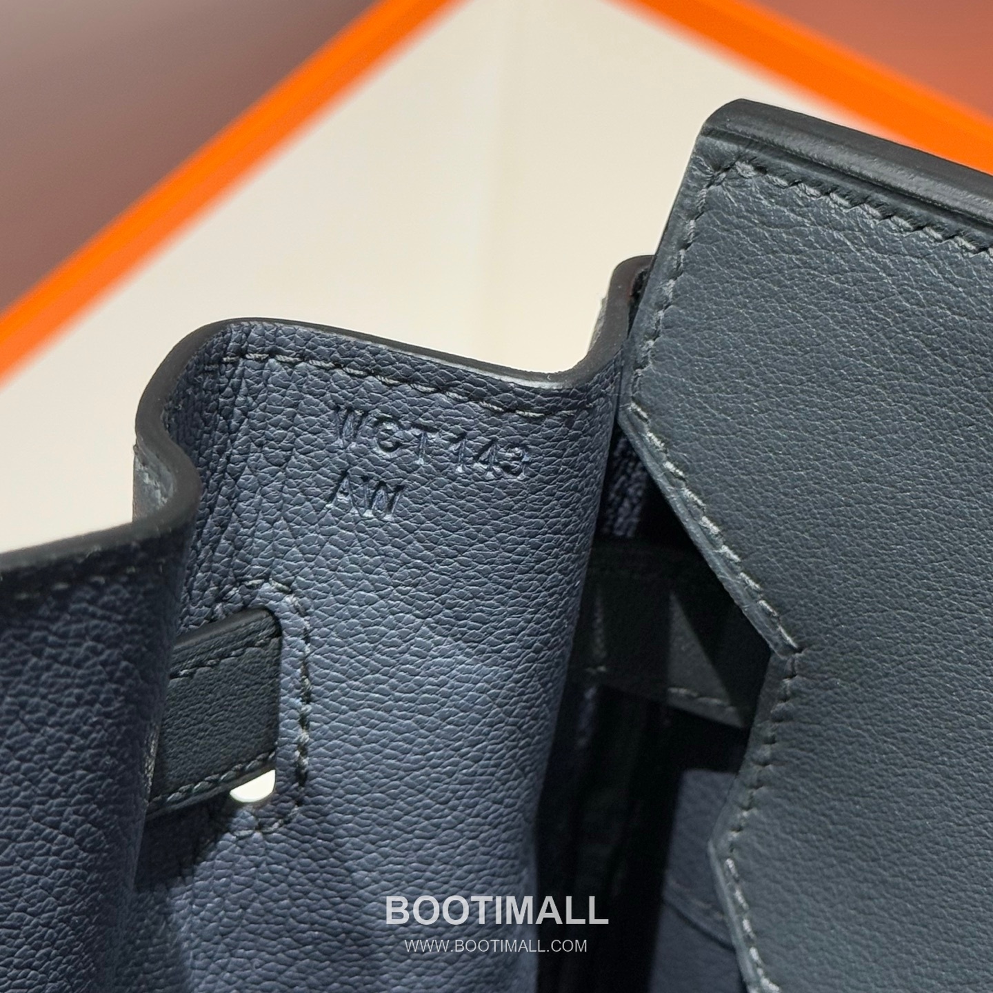 Hermes Birkin 35 Swift Leather Canvas Tote Bag with Flap Lock Detail 에르메스 버킨 35 스위프트 레더 캔버스 토트백 플랩락 12110013 35cm 11