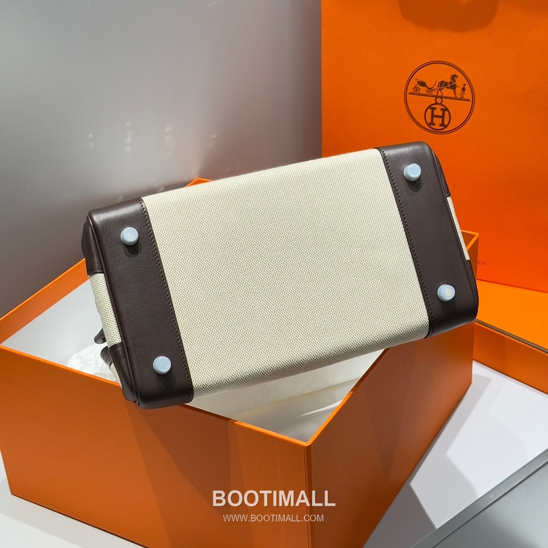 Hermes Birkin 30 Swift Leather Canvas Tote Bag with Flap Lock Detail 에르메스 버킨 30 스위프트 레더 캔버스 토트백 플랩락 12105018 30cm 14