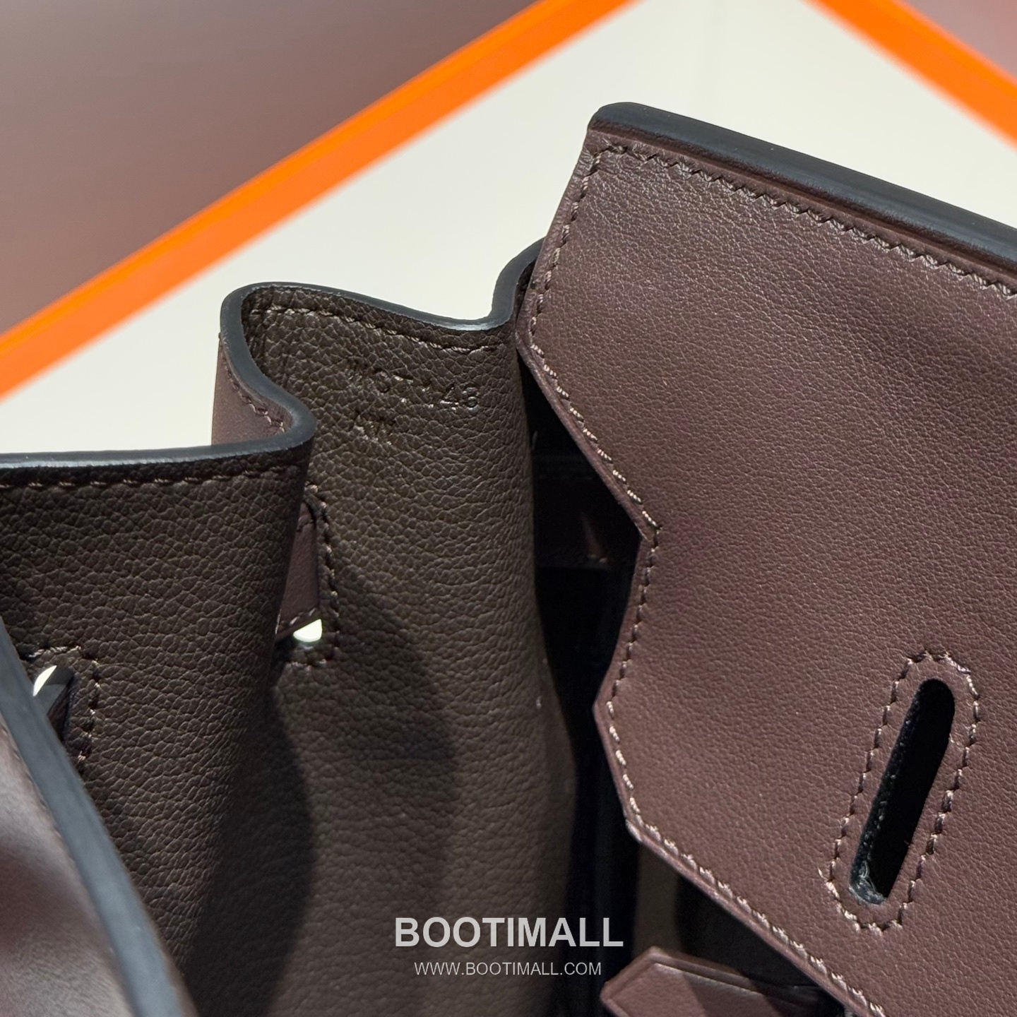 Hermes Birkin 35 Swift Leather Canvas Tote Bag with Flap Lock Detail 에르메스 버킨 35 스위프트 레더 캔버스 토트백 플랩락 12110013 35cm 11