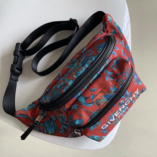 Givenchy Nylon Belt Bag Crossbody with 4G Jacquard Strap and Front Zip Pocket Detail 지방시 나일론 벨트백 크로스바디 4G 자카드 스트랩 프론트 지퍼 포켓 디테일 33cm