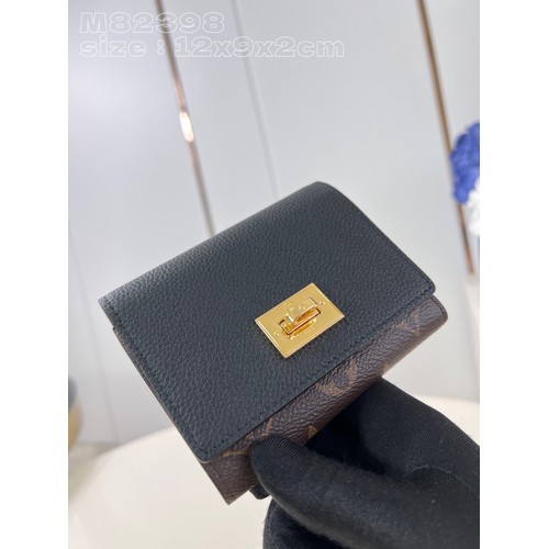 Louis Vuitton Victorine On My Side Monogram Canvas Calfskin Leather Wallet with Flap Lock Detail 루이비통 빅토린 온마이사이드 모노그램 캔버스 카프스킨 레더 반지갑 M82398 12cm